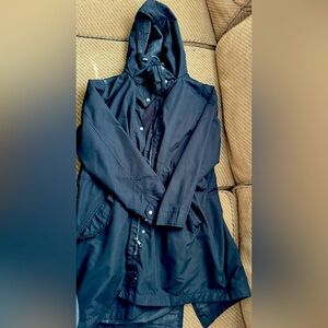 WATER REPELLENT BLACK JACKET